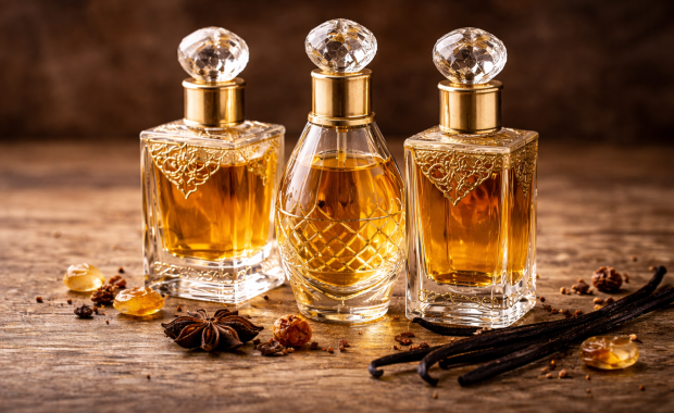 Rekomendasi Minyak Wangi Arab Tahan Lama untuk Oleh-Oleh